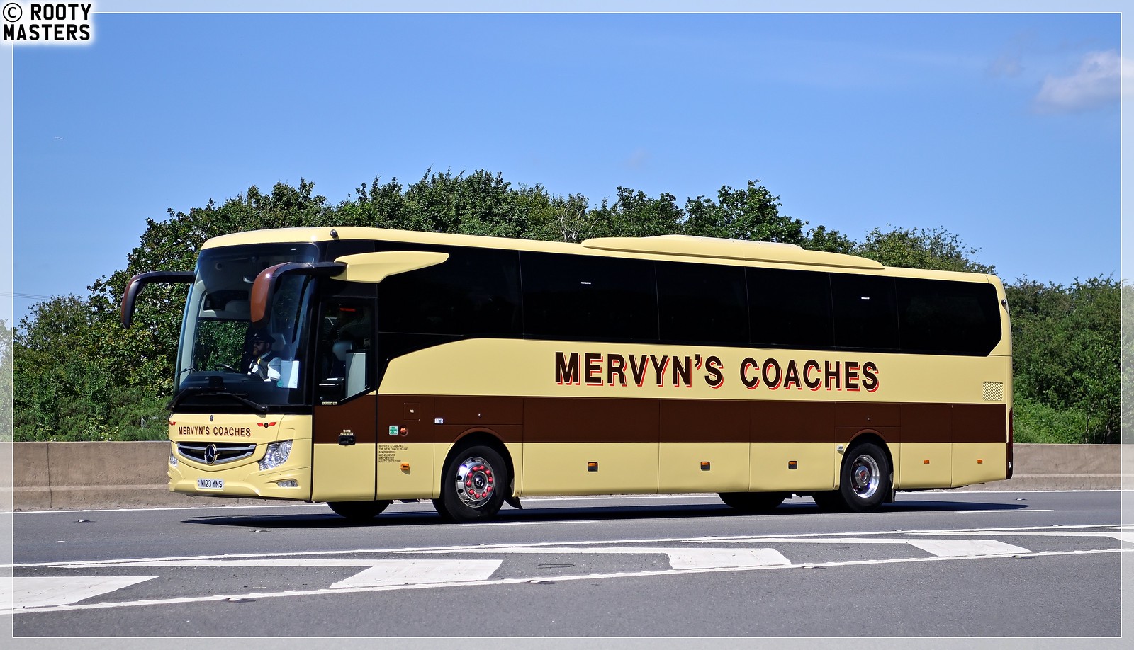 Mervyns Coaches
